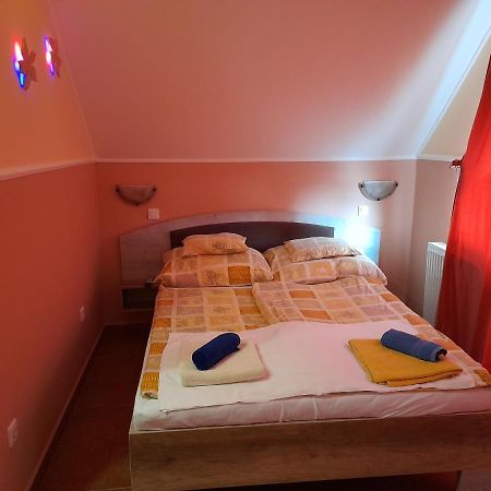 Andrea Apartman Hajduszoboszlo Luaran gambar