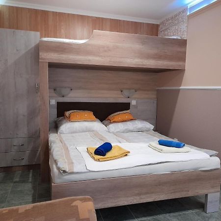 Andrea Apartman Hajduszoboszlo Luaran gambar
