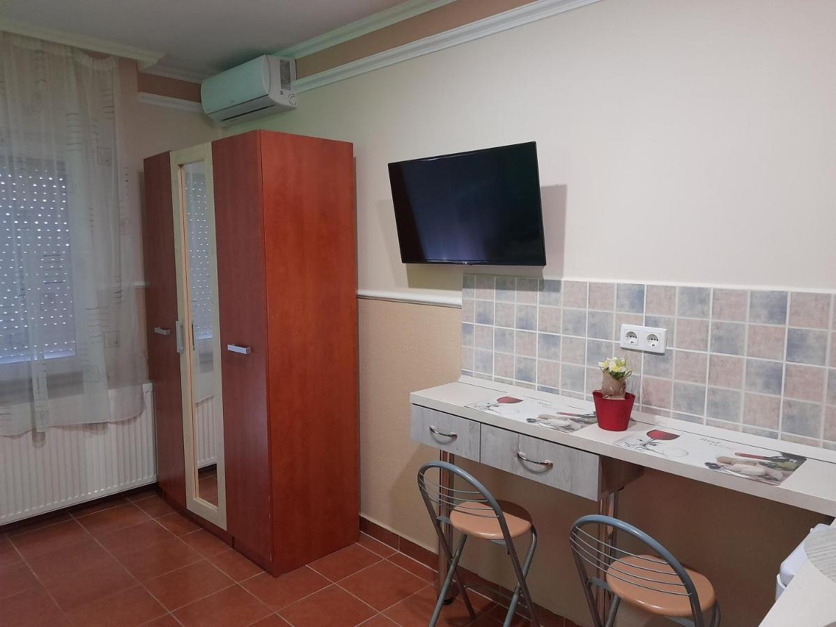 Andrea Apartman Hajduszoboszlo Luaran gambar